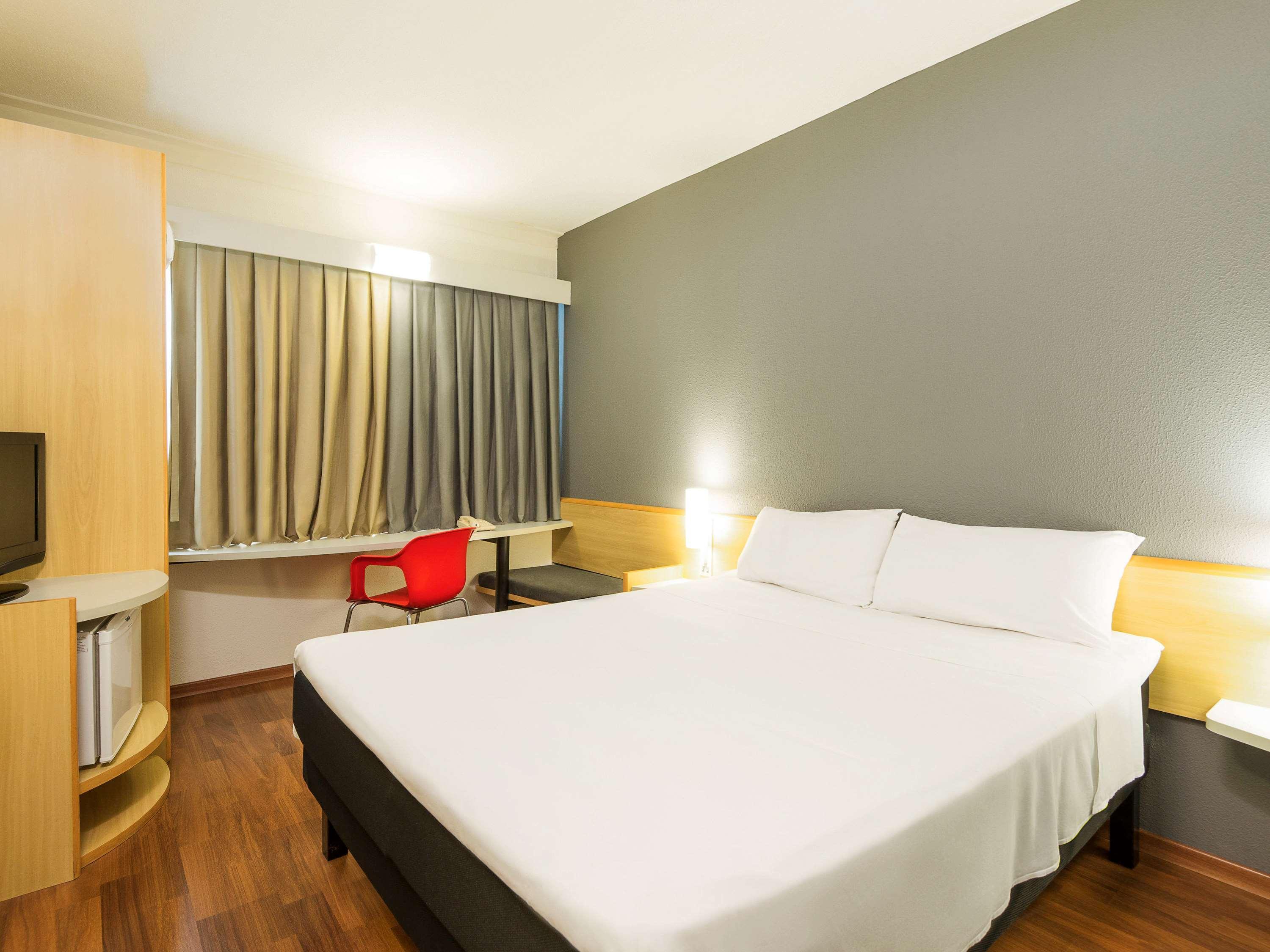 Готель Ibis Sao Jose Dos Campos Colinas Екстер'єр фото