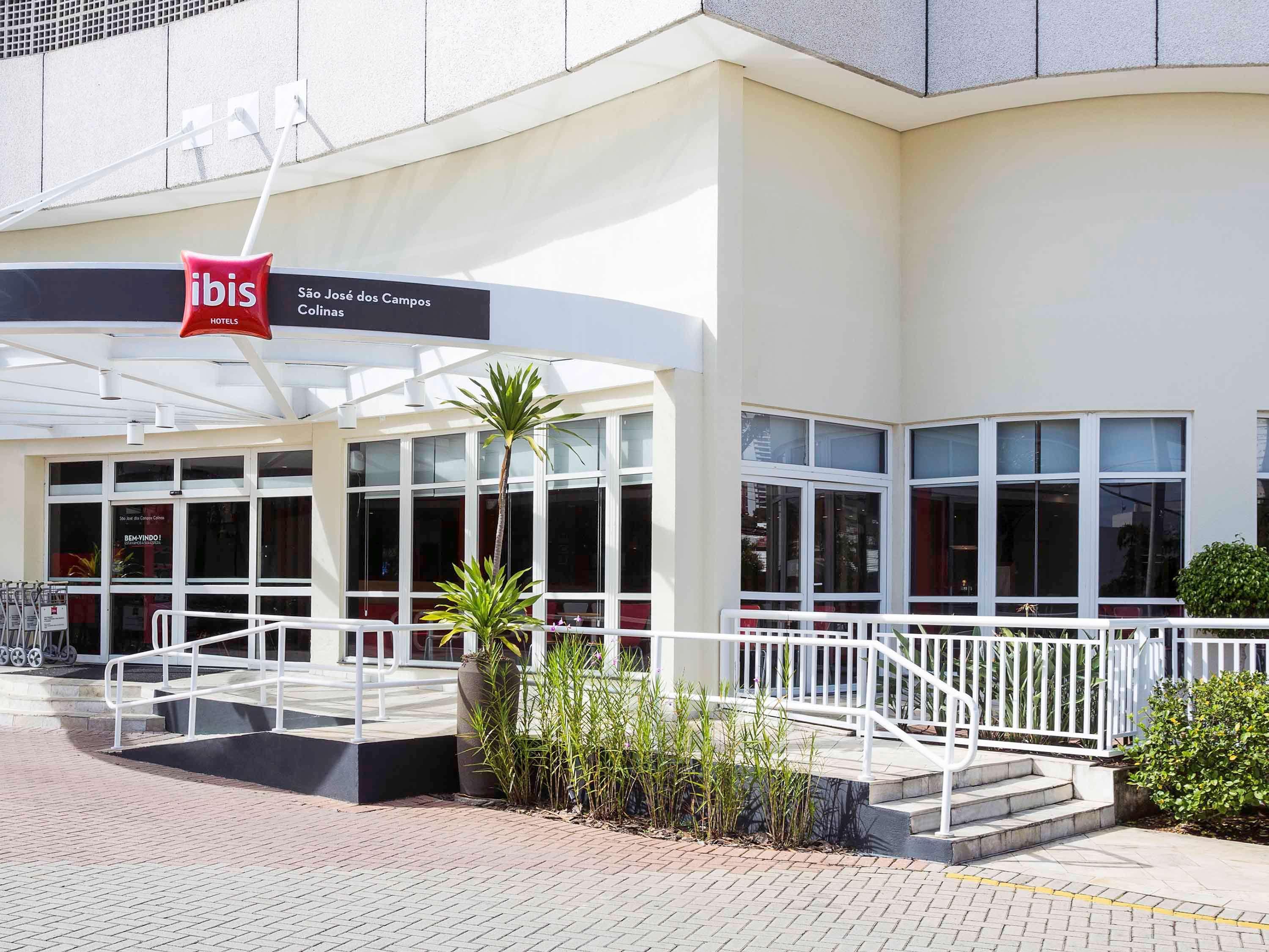 Готель Ibis Sao Jose Dos Campos Colinas Екстер'єр фото