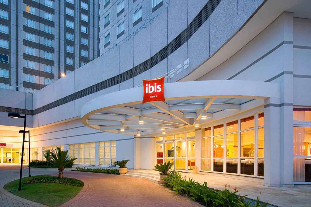 Готель Ibis Sao Jose Dos Campos Colinas Екстер'єр фото