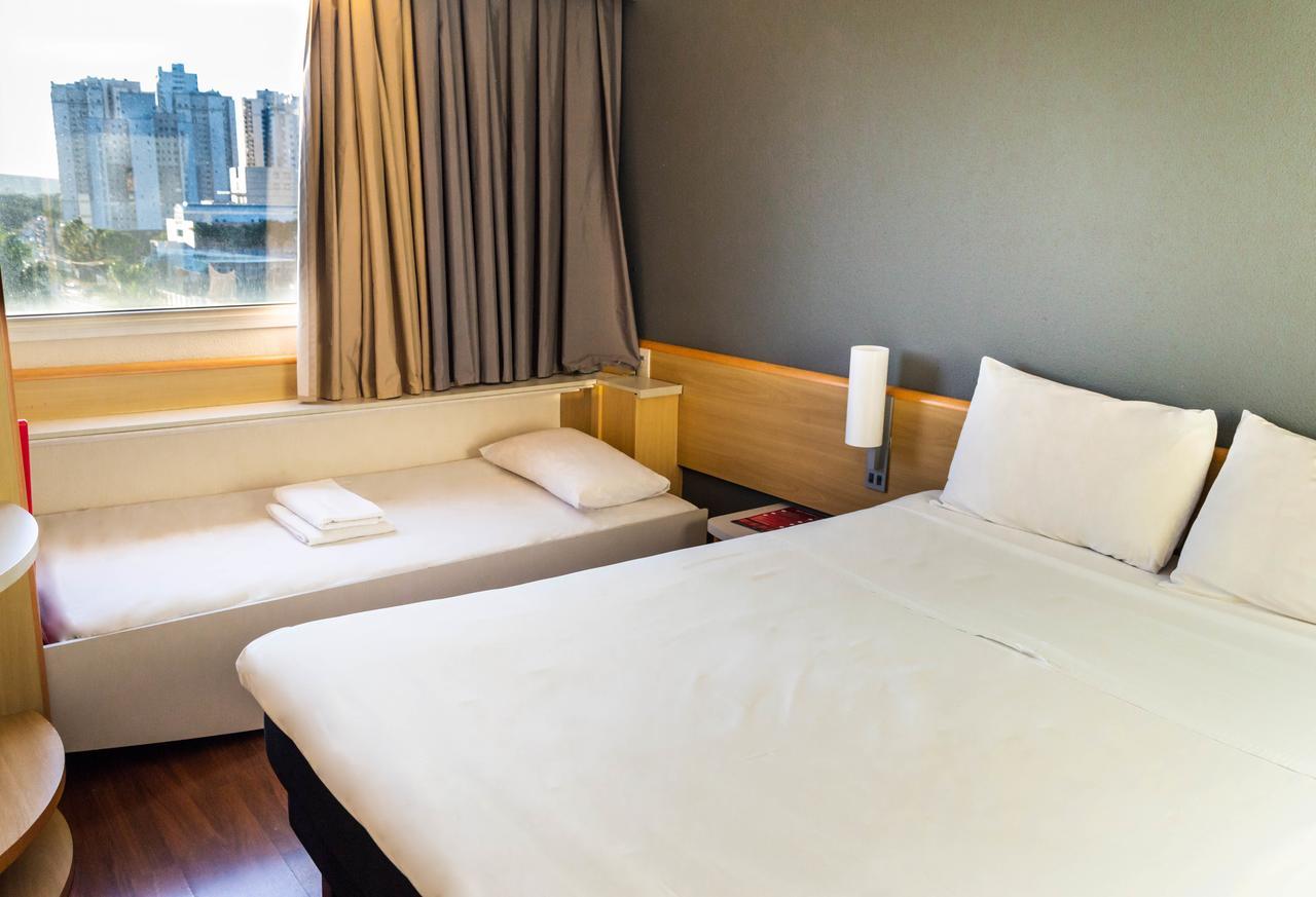 Готель Ibis Sao Jose Dos Campos Colinas Екстер'єр фото